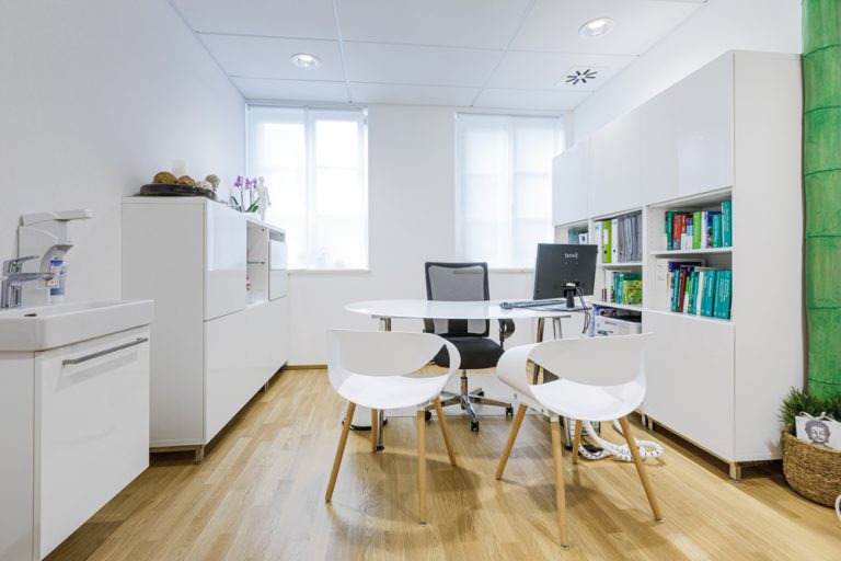 Arztzimmer, Dr. Nicolle Lindemann